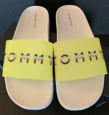 Sandalias Tommy Hilfiger Slide, Talla 11 M (Rojo, Blanco, Azul y Amarillo) Para Mujer’s Foto 1 de 4