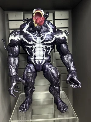 Hasbro Marvel Legends Monster Venom BAF Build A Figure Completa 2017 Foto 1 de 3