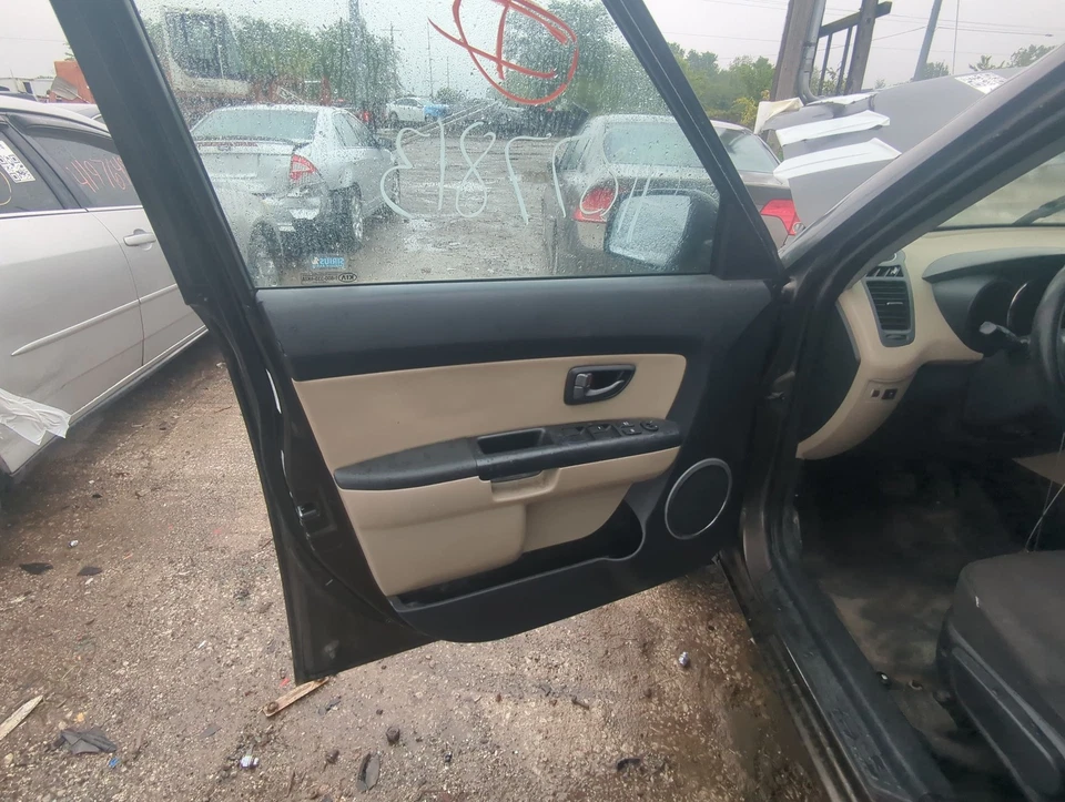 Panel de puerta interior del conductor delantero izquierdo Kia Soul 2010 X1UMP Foto 1 de 1