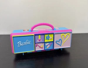 2002 Mattel Barbie Kunststoff Zubehör Tragetasche Schuhe Kleidung Tara Toy Corp - Bild 1 von 11