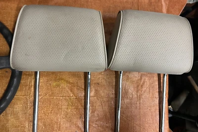 Juego de reposacabezas delanteros 87 BMW 325E 325i cuero perforado 84-91 IZQUIERDO + DERECHO B3 Foto 1 de 4