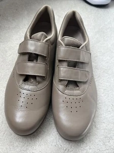 SAS Me Too Mocha - Women's Casual Walking Shoes size 10 - Picture 1 of 17