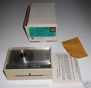 White Rodgers 1C72-103 Heating Thermostat 2 Stage - NEW - Picture 1 of 3
