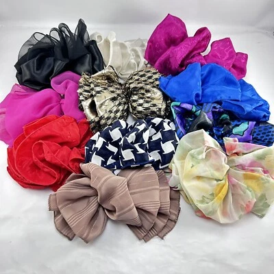 Lote De Colección De 11 Clips Franceses Metálicos Lazos De Pelo Con Volantes Lazo De Gasa Satinado Años 80 Retro Foto 1 de 4