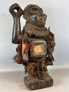 250614 - Old African Fetisch Bakongo Nkisi Nkondi statue - Congo. - Picture 1 of 14