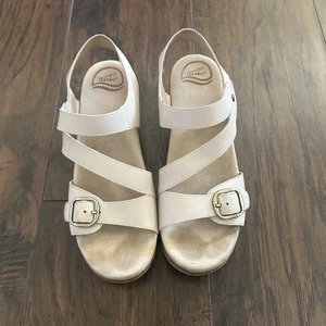 Dansko Shari Ivory Strappy Clog Sandals Size 40 (US 9.5-10) Chunky Wood Heel - Picture 1 of 15