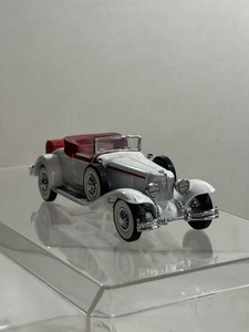 Franklin Mint 1931 CORD L29 ROADSTER ~ Diecast 1/43 Scale ~ White/Red Mint - Picture 1 of 9