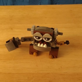 LEGO Mixels Series 5 character named Kamzo. 