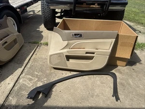 2008 -2011 Cadillac STS Right Side Door Panel Beige LEATHER FRONT PASSENGER OEM - Picture 1 of 21