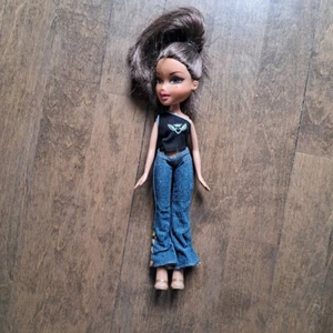 Bratz Yasmin Fashion Doll 2001 MGA jeans shoes - Picture 1 of 3