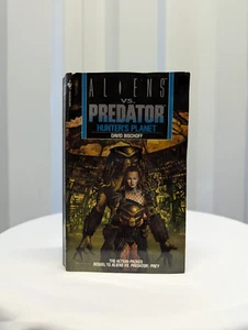 Aliens vs. Predator: Hunter's Planet by David Bischoff - Dark Horse Paperback - Picture 1 of 4