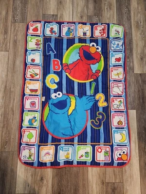 Cobertor infantil Sesame Street Elmo & Cookie Monster ABC e 123 - Imagem 1 de 2