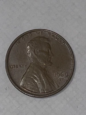 1969-D Lincoln Memorial Penny • Floating Roof • NO FG • Rare Error! - Image 1 of 4