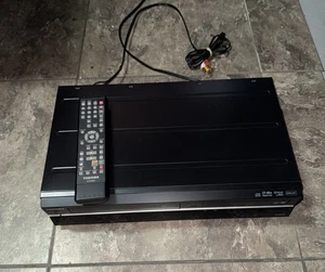 Toshiba DVR620KU Dolby DTS HDMI Combo VHS Recorder DVD Player W/ Remote - Picture 1 of 4