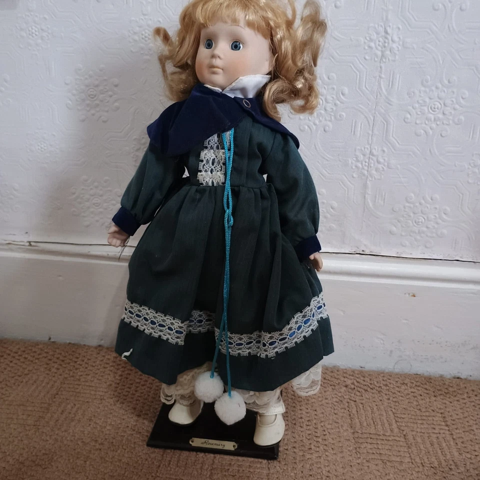   MUÑECA PORCELANA EMBRUJADA - “Romero” - VASIJA ESPIRITUAL CLASE A  Foto 1 de 1