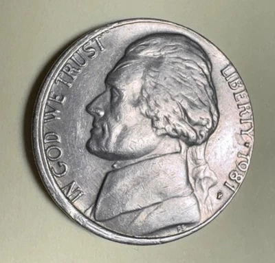 1981 P - JEFFERSON NICKLE with Off Center Strike on Obverse Side. (E) - Image 1 of 4