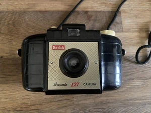 Vintage Kodak Box Brownie 127 Kamera - Bild 1 von 7