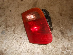 Rücklicht Rückleuchte Bremslicht Innenecke BMW E46 Limousine Bj.2001-2005 links - Imagen 1 de 2