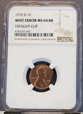 197X D LINCOLN CENT 1C NGC MS 64 RB MINT ERROR STRAIGHT CLIP - Image 1 of 3