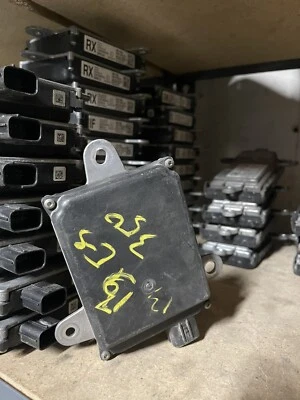 2013-14 Lexus ES300h ES350 Rear Blind Spot Module Radar 88162-0W030 OEM - Image 1 of 4