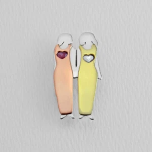 Pin Conmemorativo My Two Beautiful Sisters con Corazones de Cristal-Hecho a Mano-México - Imagen 1 de 1