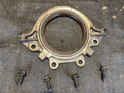 01-03 Ford Escort DOHC Zetec 2.0L Sello Principal Trasero Carcasa y pernos 928m6k318ab Foto 1 de 3