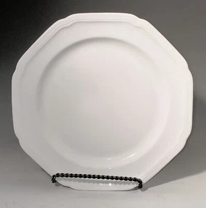 Mikasa Bone China ANTIQUE WHITE 10.75" Octagonal DINNER PLATE(s), EXCELLENT! - Picture 1 of 4