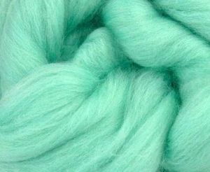 Super-wash merino wool roving tops for spinning, aqua - Picture 1 of 1