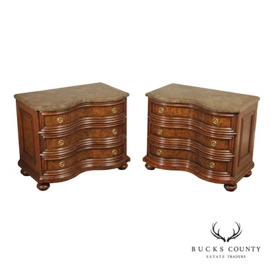 Par de cofres de madera de burlwood con tapa de mármol teselado estilo barroco Maitland-Smith Foto 1 de 4