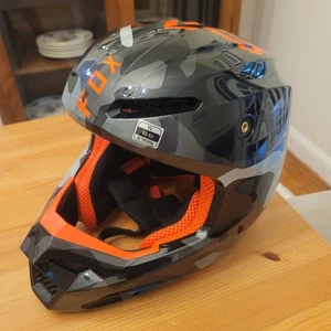 FOX Youth V1 Bnkr Helmet Black/Grey Camouflage-Size YL *No Visor*-EXCELLENT - Picture 1 of 21