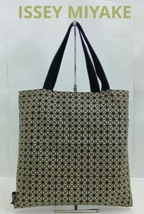 BAO BAO ISSEY MIYAKE Tote Bag Total Pattern Vertical Pleats Please used khaki - Picture 1 of 13