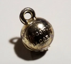 Máquina de goma dije equipo de baloncesto de la década de 1950 premios premium tejones de Wisconsin - Imagen 1 de 12
