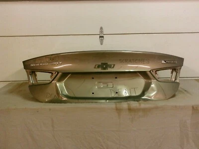 2016,2017,2018,2019,2020,2021,2022,2023 Chevrolet Malibu Trunk Lid OEM (19UPD) Foto 1 de 4