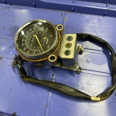 2000-2007 Honda VT1100 Shadow Sabre 1100 Speedometer Odometer & Mount Bracket - Image 1 of 4