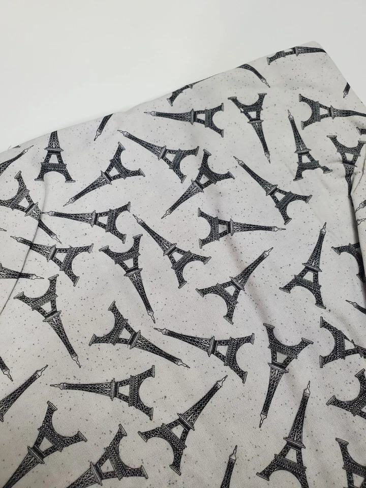 Eiffel Tower Fabric Paris Tossed Cotton Fashion Sew Quilt FAT QUARTER  - Image 1 of 1