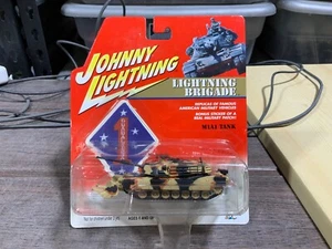 Johnny Lightning MILITARY RED LIGHTNING BRIGADE M1A1 ABRAMS TANK TAN - Picture 1 of 1