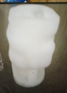 Wichtel hält Plakat Silikonform - Bild 1 von 5