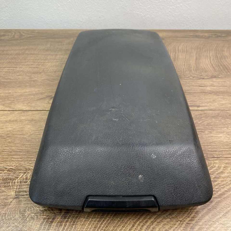 Dodge Charger 2005-2007 reposabrazos consola central tapa reposabrazos superior negro OEM Foto 1 de 4