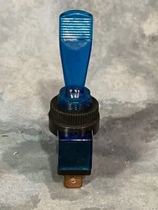 Luz azul encendido-apagado ~ interruptor de palanca ~ para proyectos electrónicos de automóvil camión barco  - Imagen 1 de 2