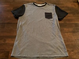 BILLABONG POCKET TEE SHIRT ( MENS LARGE ) BLACK GRAY PREOWNED AS IS - Picture 1 of 5