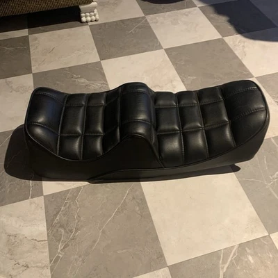 Kawasaki Kz 750 L4 1983-1984 asiento excelente estado Foto 1 de 4