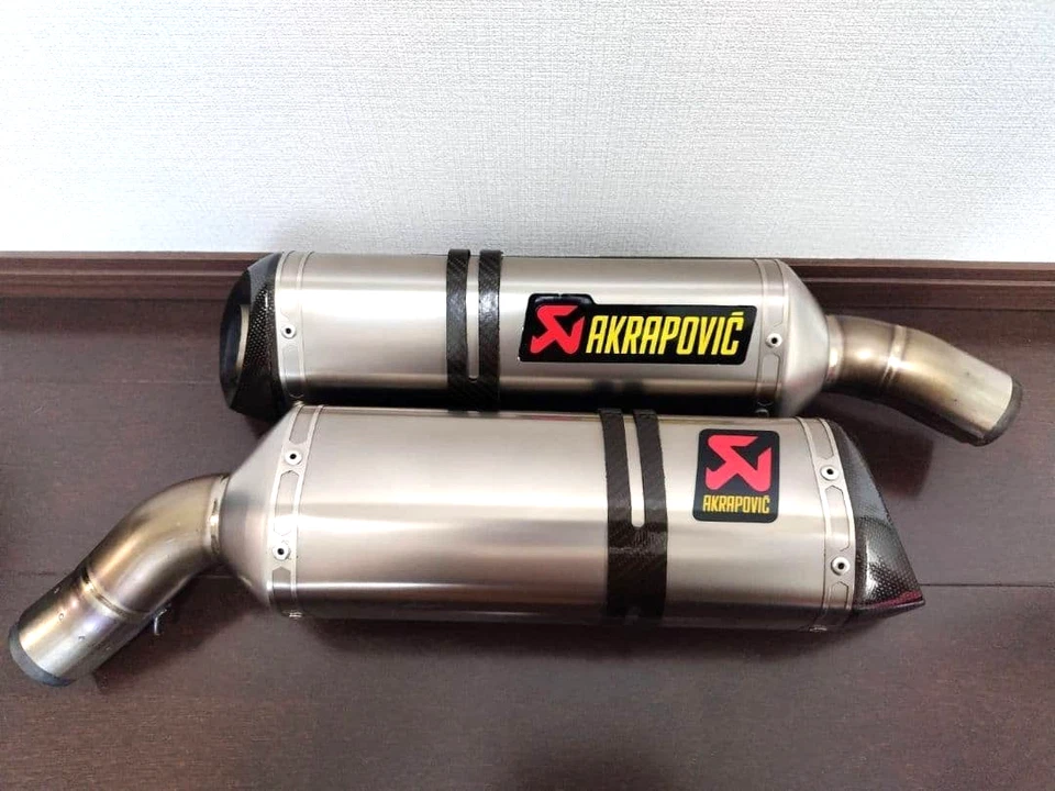 Silenciador antideslizante de titanio Akrapovic para Ducati 1098 1098R 1198 848 Foto 1 de 4