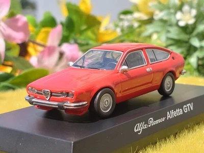 Alfa Romeo / Alfetta GTV / 1/64 Diecast car / Kyosho - Image 1 of 4