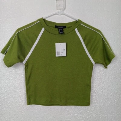 Camiseta corta Forever 21 tejida talla pequeña blanca oliva manga corta ajustada Foto 1 de 4