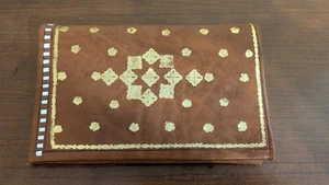 Vintage Hand Tooled Moroccan Brown Leather Stitched Gold Colored Inlay Wallet - Picture 1 of 16
