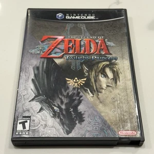 The Legend of Zelda: Twilight Princess (GameCube, 2006) VGC Disc Complete CIB - Picture 1 of 9