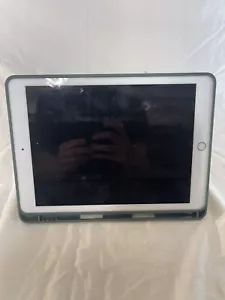 Apple iPad 6th Gen 128GB Wifi & 4G 9.7" Tablet - EXCELLENT Condition - Picture 1 of 4