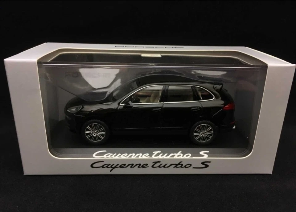 MINICHAMPS WAP0200220E 1/43 Porsche Cayenne E2 II Turbo S