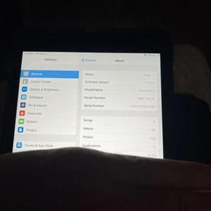 Apple Ipad Mini 7.9"  2nd Gen 16gb  wifi bundle with  case - Picture 1 of 3