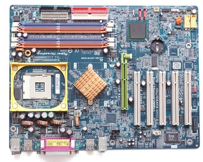 Socket 478 motherboard - GIGABYTE GA-8IPE1000 - P4 Titan - TESTED - Image 1 of 2